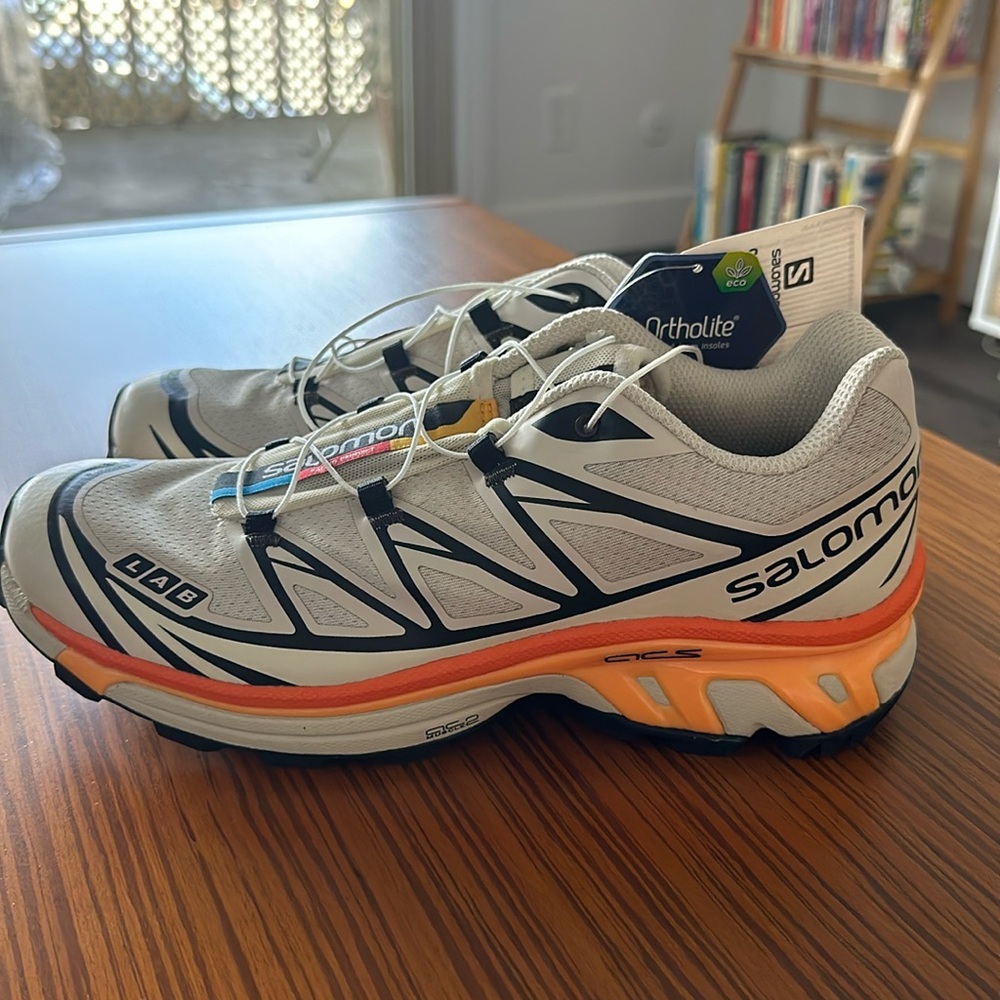 Salomon never worn sneakers
